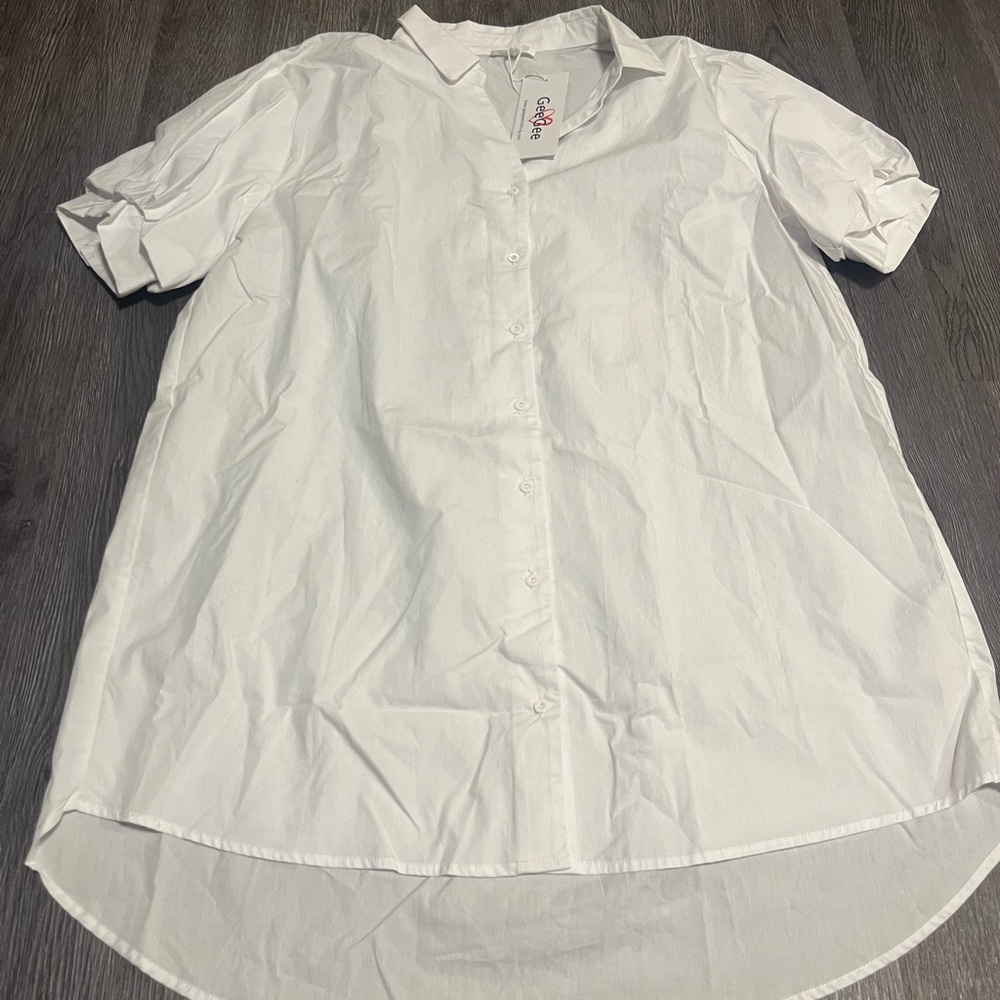 GeeGee medium tshirt button down dress